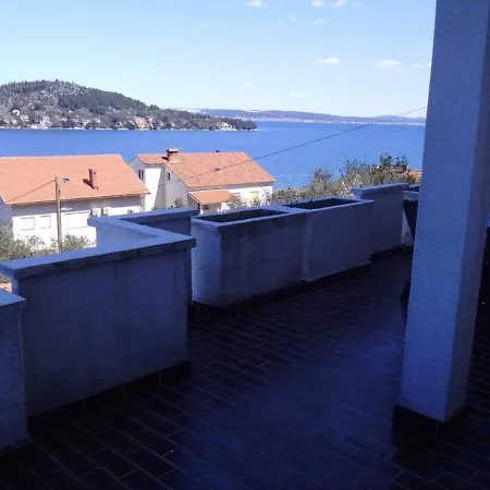 Apartament Tino *