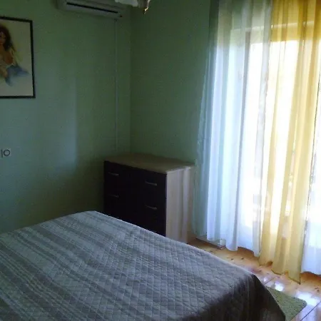 Tino Apartament *